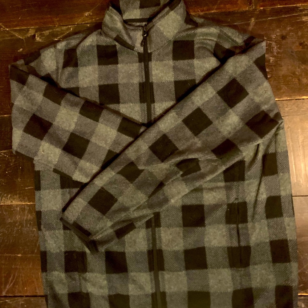 Amazon Essentials Full Zip Plaid Fleece